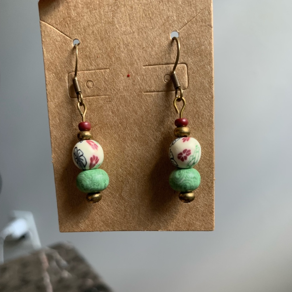 20A. Handmade Elegant Floral Beaded Earrings